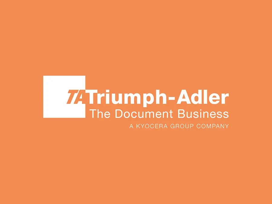 Impressum TA Triumph-Adler Impressum: Selfie einer jungen Frau